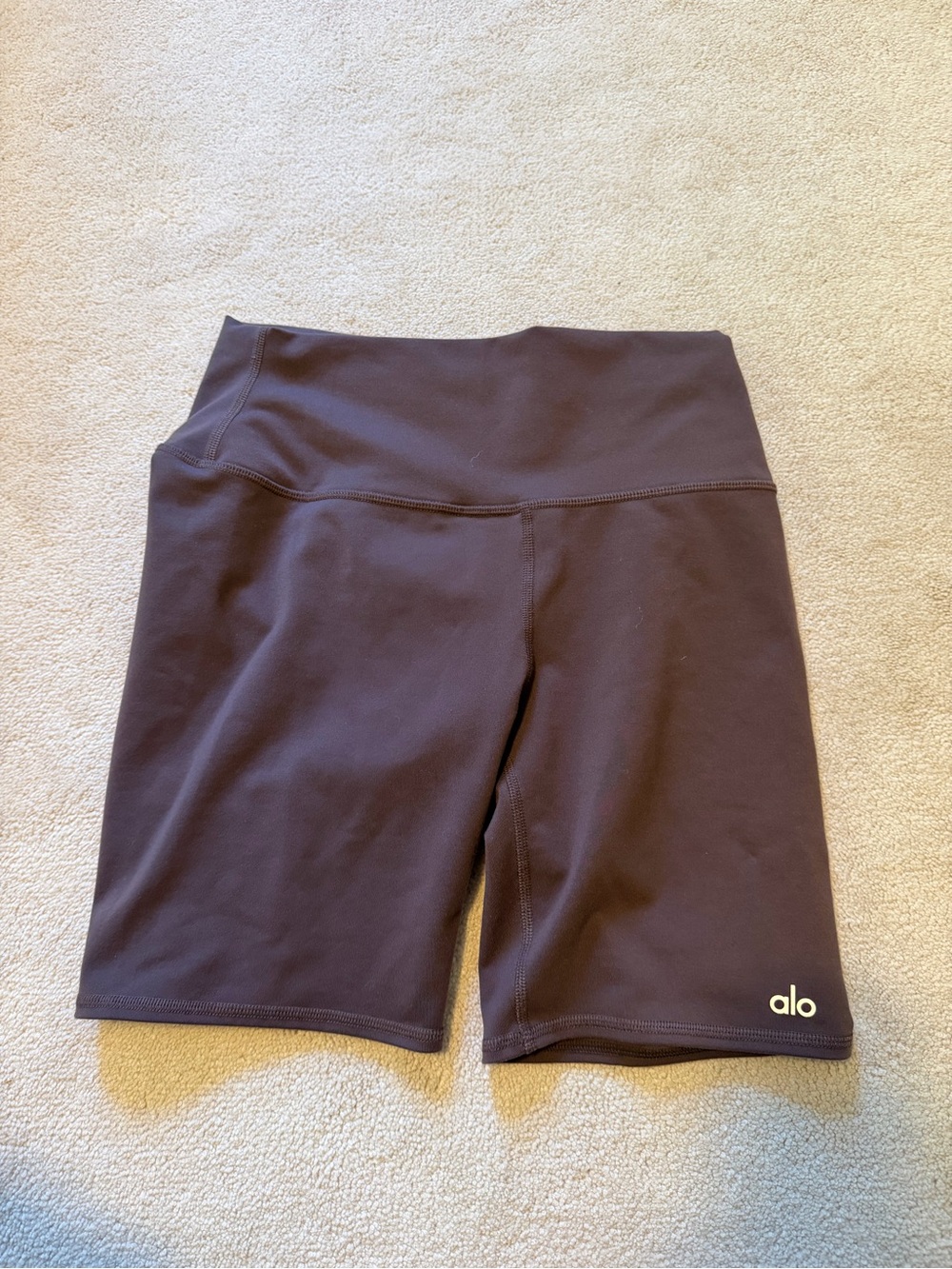 ALO Yoga Women's Black High-Rise Bike Shorts - Picture 1 of 3